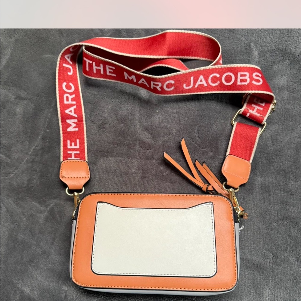 Marc Jacobs Orange Bag with Red Strap - Picture 2 of 4